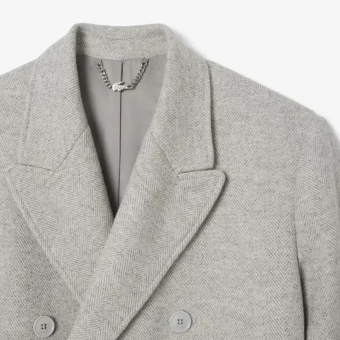 Abrigo de lana con diseño en V y doble botonadura para hombre