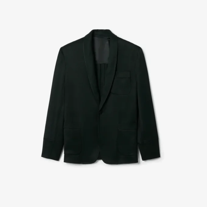Blazer de satén con cuello chal de la pasarela