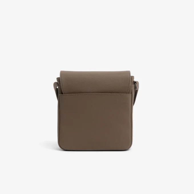 Bolso de hombro clásico con solapa