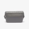 Bolso pequeño de piel con solapa y monograma