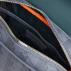 Bolso satchel con solapa y clip The Blend