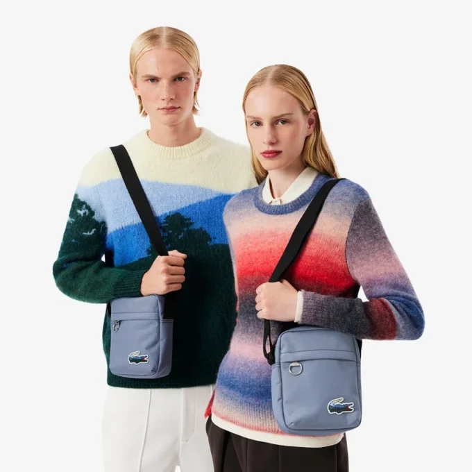 Bolso tipo cartera con estampado de cocodrilo horizontal