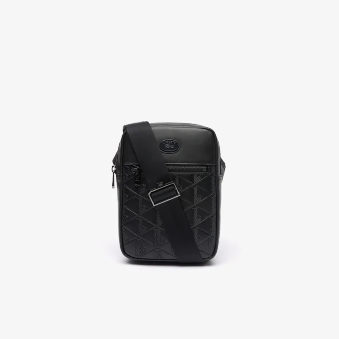 Bolso tipo cartera con monograma