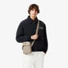 Bolso tipo cartera con monograma