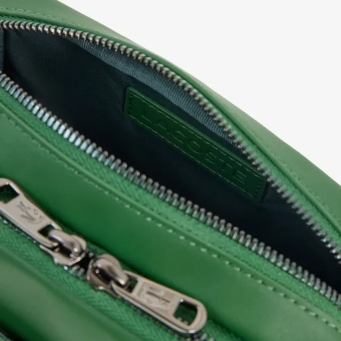 Bolso vertical de cuero con monograma