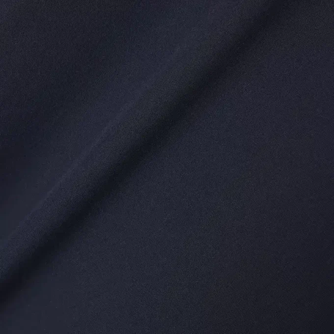 Camisa de hombre ajustada elástica con botones