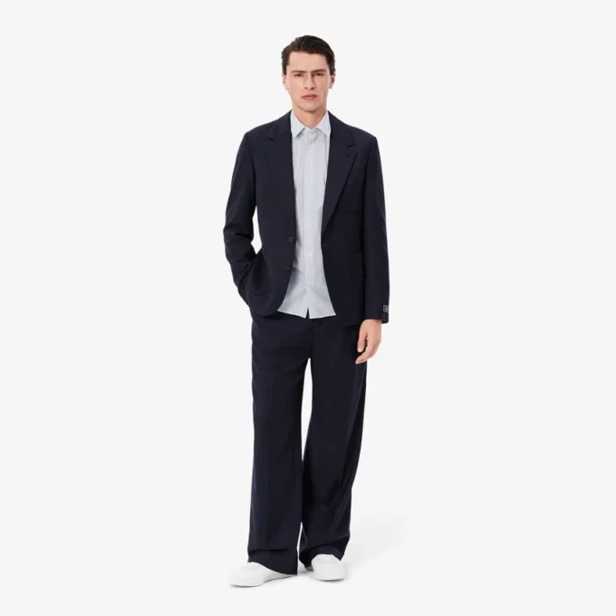 Camisa de hombre de corte regular a rayas con botones