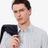 Camisa de hombre de corte regular a rayas con botones