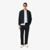 Camisa de lino a rayas de corte regular para hombre