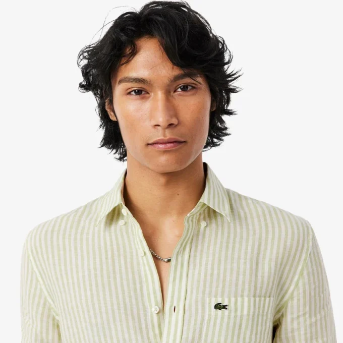 Camisa de lino a rayas de corte regular para hombre