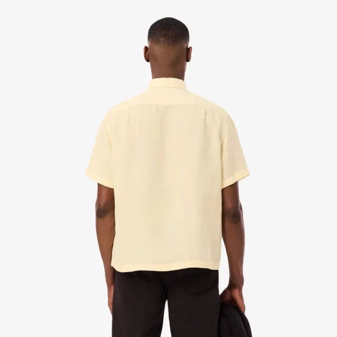 Camisa de lino de corte holgado
