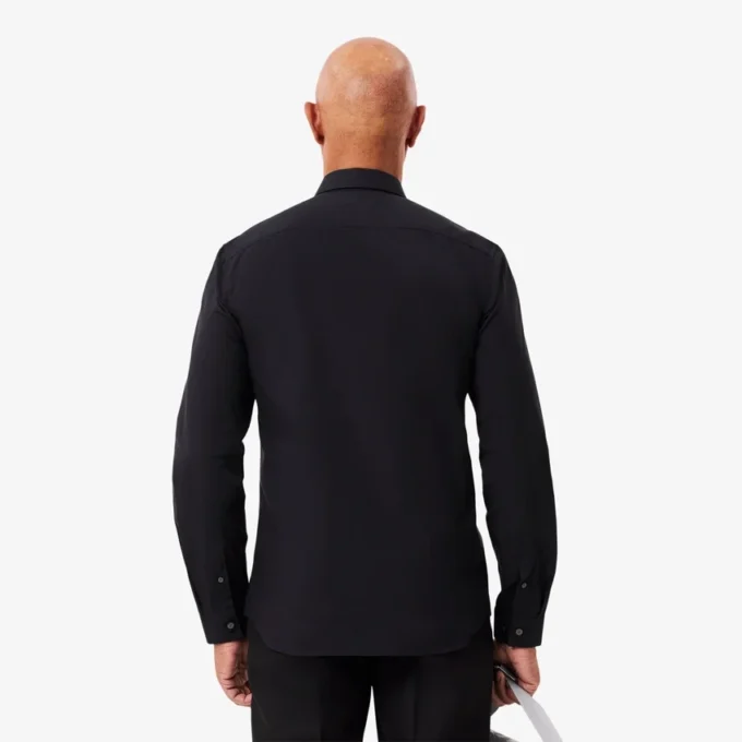 Camisa de popelín elástico de corte entallado para hombre