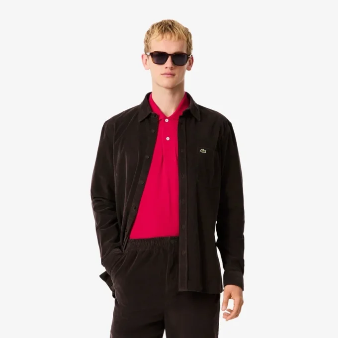 Camisa de terciopelo de corte regular para hombre