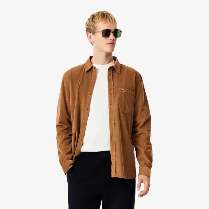 Camisa de terciopelo de corte regular para hombre