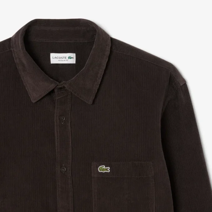Camisa de terciopelo de corte regular para hombre