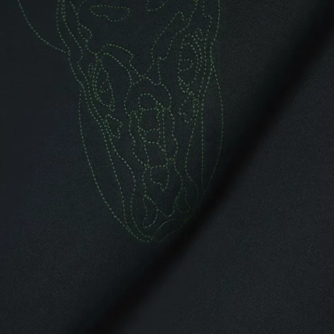 Camiseta con cocodrilo bordado de la pasarela