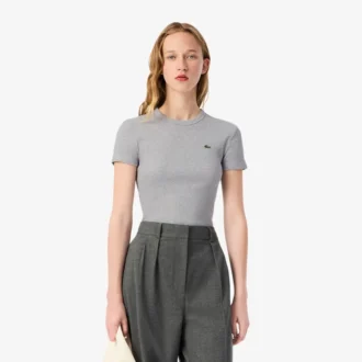 Camiseta de algodón acanalado de corte ajustado para mujer