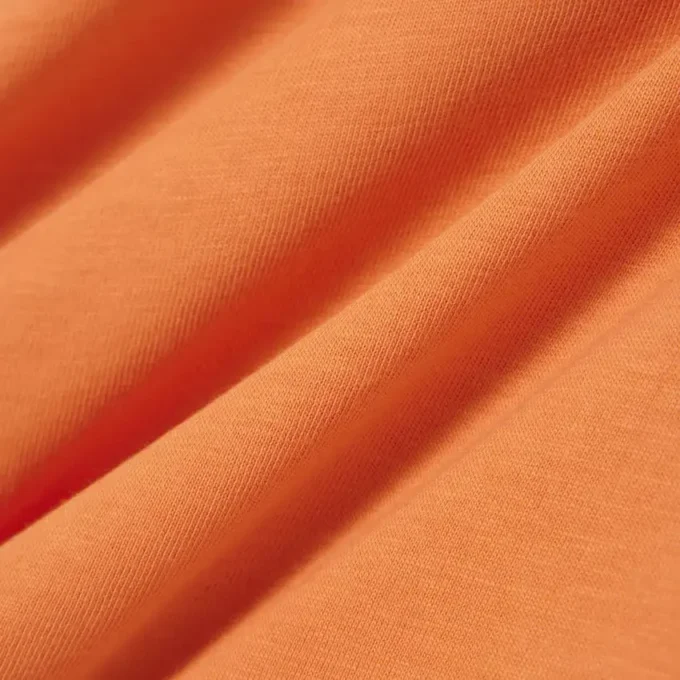 Camiseta de algodón con detalle de insignia