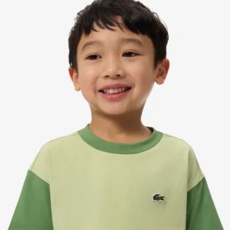 Camiseta de algodón con ribetes en contraste