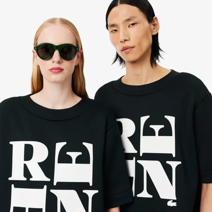 Camiseta gráfica de satén Runway