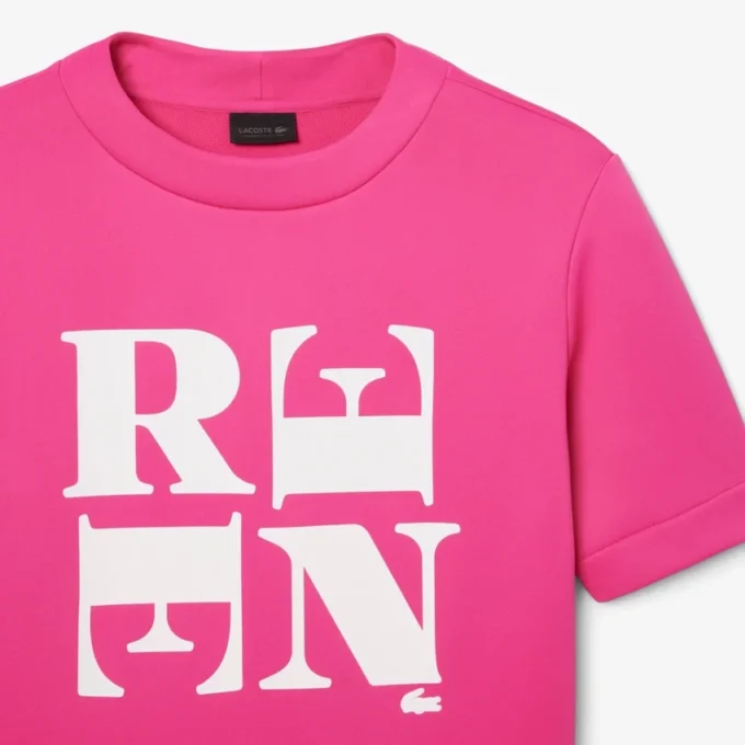 Camiseta gráfica de satén Runway