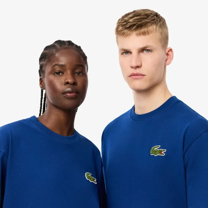 Camiseta unisex de corte holgado en algodón grueso con insignia