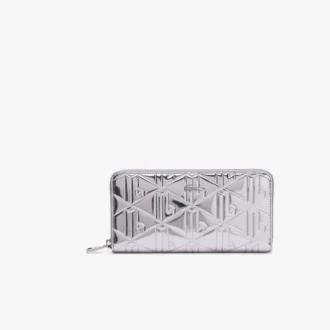 Cartera grande con cremallera y acabado metalizado