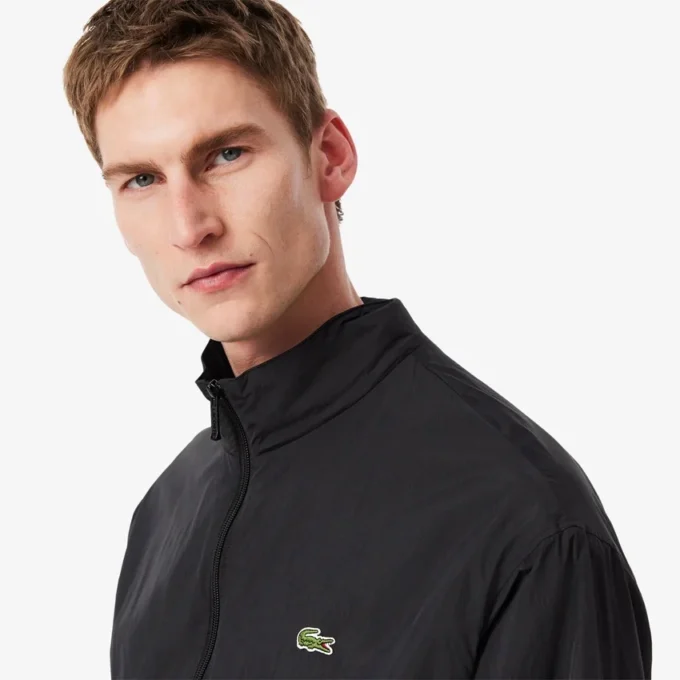 Chaqueta deportiva con capucha repelente al agua para hombre