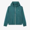 Chaqueta deportiva ligera y repelente al agua para hombre