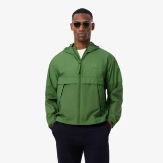 Chaqueta ligera repelente al agua y plegable