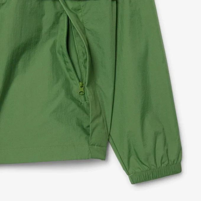 Chaqueta ligera repelente al agua y plegable