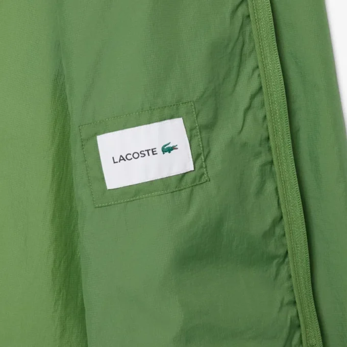 Chaqueta ligera repelente al agua y plegable