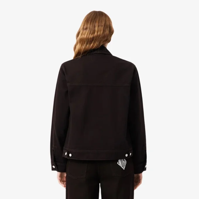 Chaqueta vaquera entallada con botones
