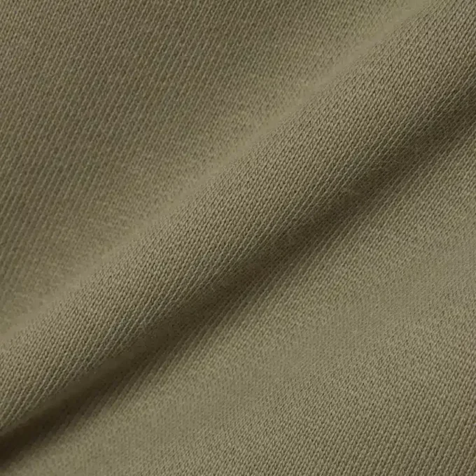Chándal con rayas y logotipo