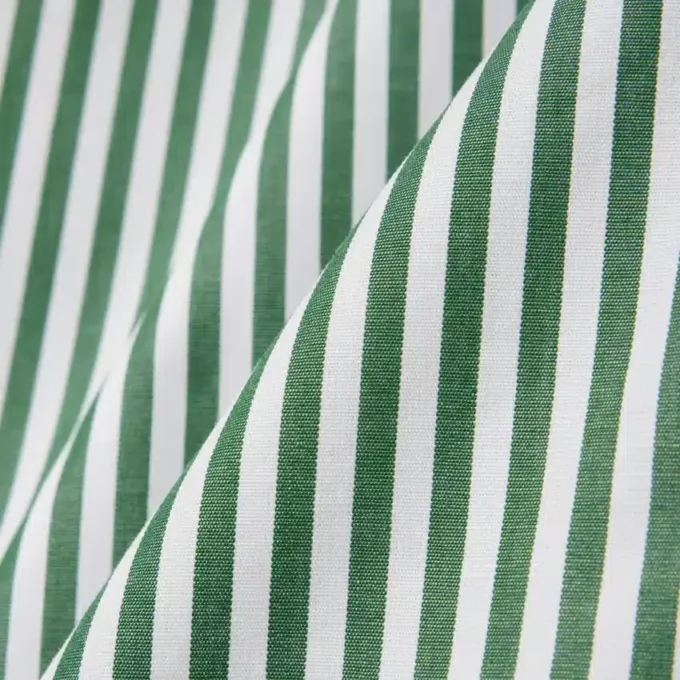 Conjunto de pijama oversize de popelín a rayas