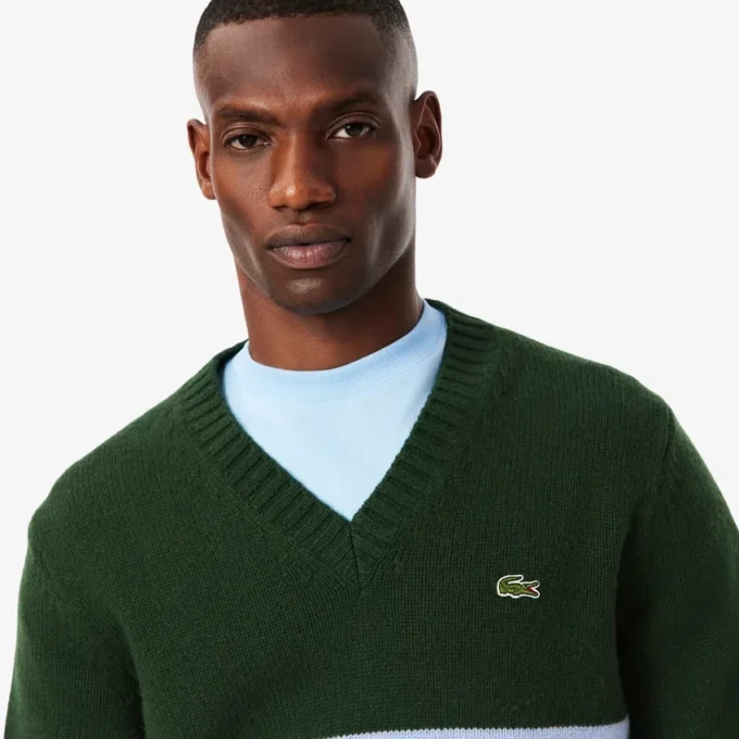 Jersey de cuello en V de lana a rayas para hombre