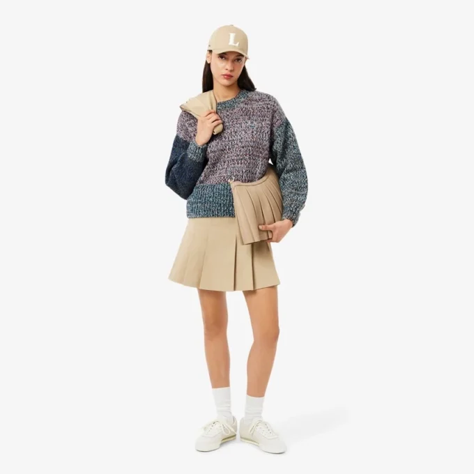 Jersey de mujer de mezcla de lana con cuello alto y punto trenzado