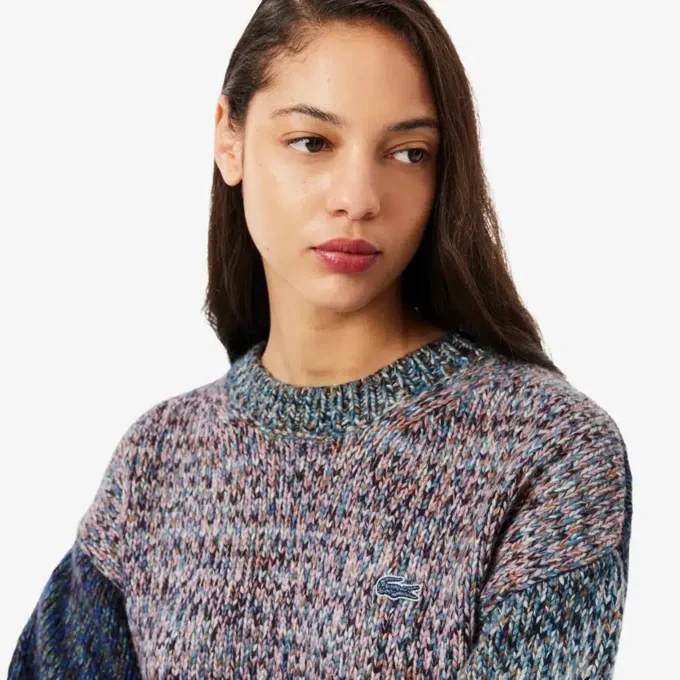 Jersey de mujer de mezcla de lana con cuello alto y punto trenzado