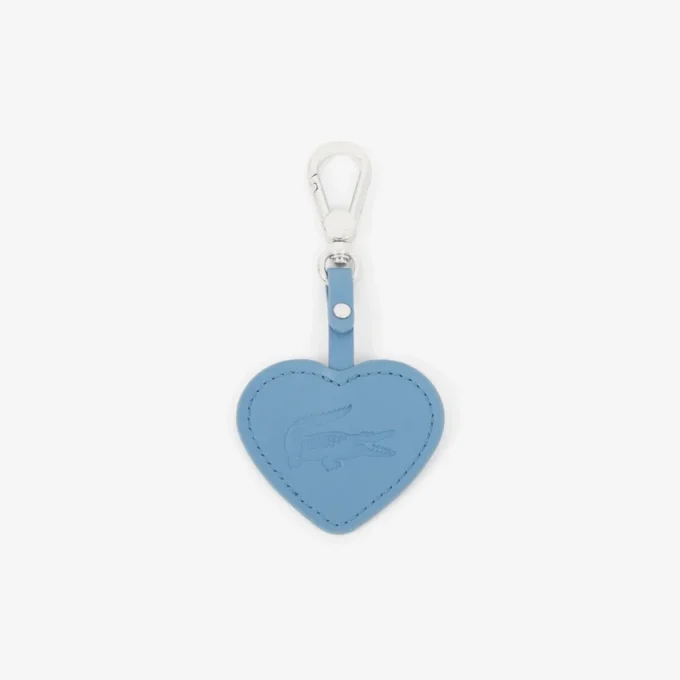 Llavero con charms en forma de corazón