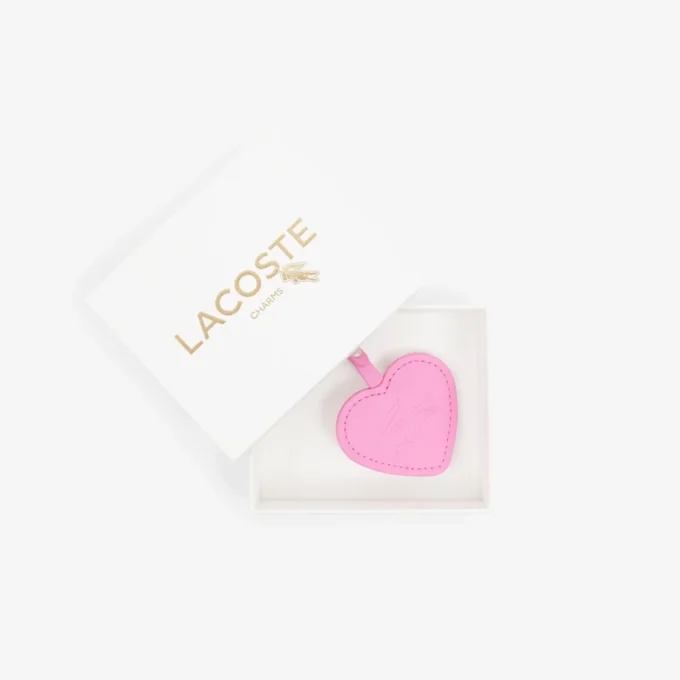 Llavero con charms en forma de corazón