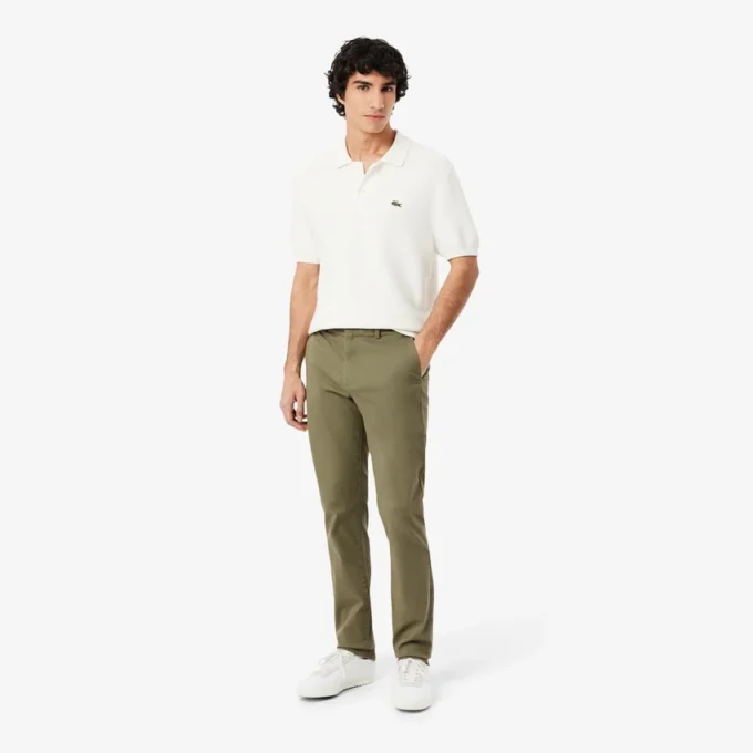 Pantalones chinos de sarga elástica de corte ajustado
