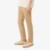 Pantalones chinos de sarga elástica de corte ajustado