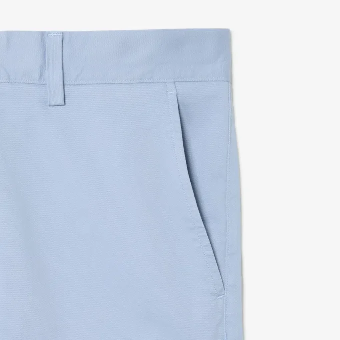 Pantalones chinos de sarga elástica de corte ajustado
