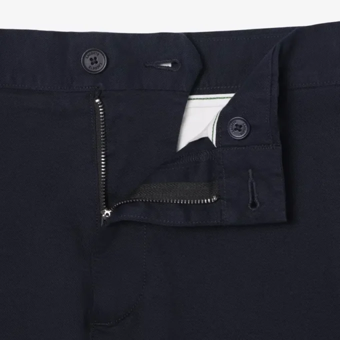 Pantalones chinos de sarga elástica de corte ajustado