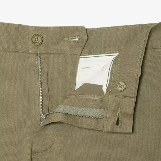 Pantalones chinos de sarga elástica de corte ajustado
