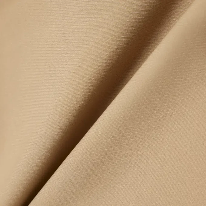 Pantalones chinos elásticos de corte ajustado