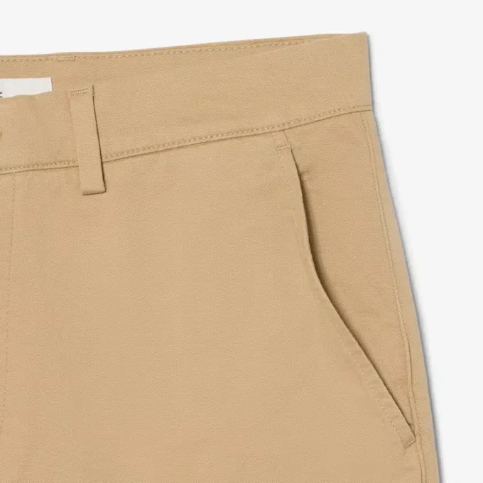 Pantalones cortos bermudas de sarga de algodón elástico de corte regular