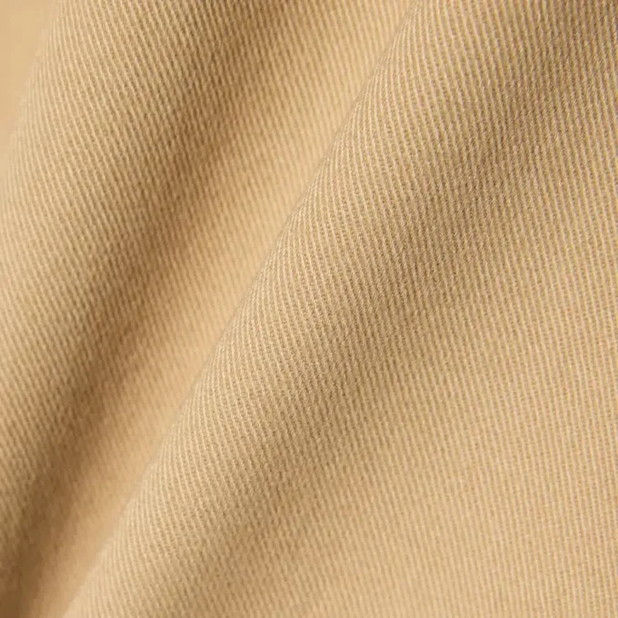 Pantalones cortos bermudas de sarga de algodón elástico de corte regular