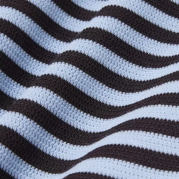 Pantalones cortos de algodón a rayas de corte regular