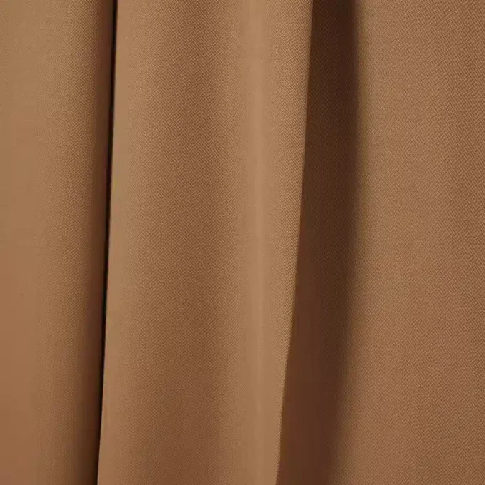 Pantalones de lana entallados de corte amplio de pasarela